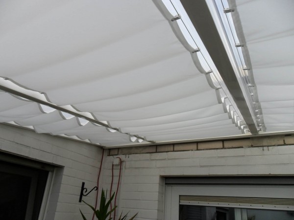 Sonnensegel für Terrassenüberdachung und Wintergarten