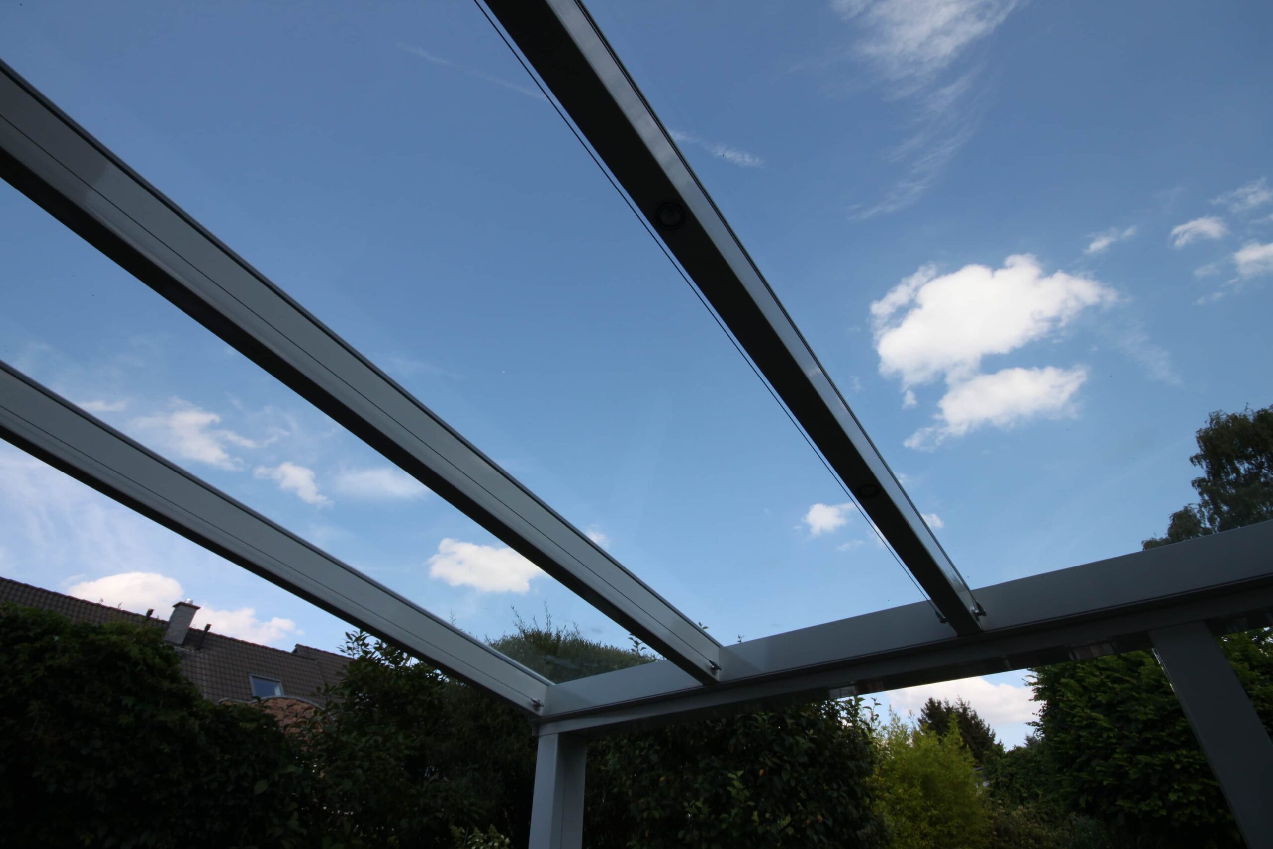 Glas-Schiebe-Element Dortmund für Terrassenüberdachungen, ESG Glas Anthrazit von der Seite