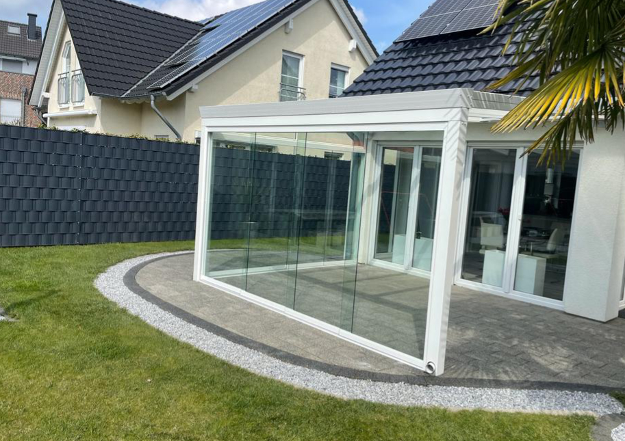 Alu Kalt Wintergarten Duisburg, Sommergarten mit ESG- Glas, Aluminium Duisburg in Weiß von der Seite